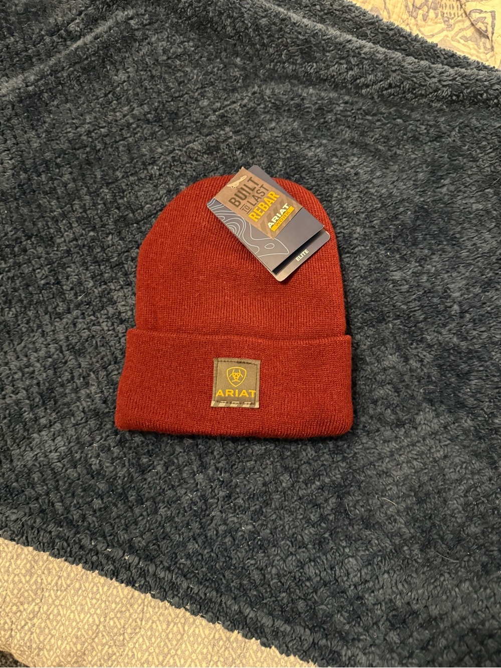 Ariat Men's Burgundy Cuffed Beanie